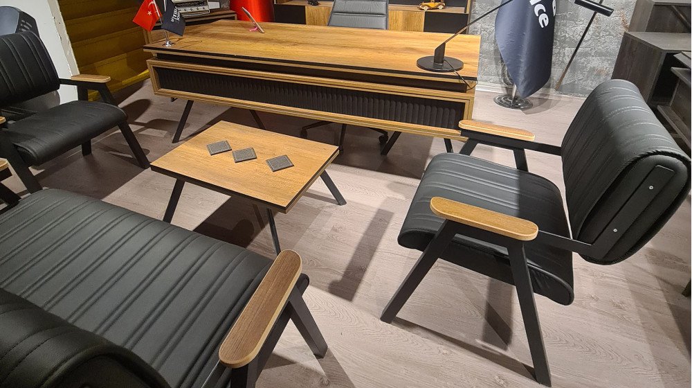 Çizgi Masa Takımı